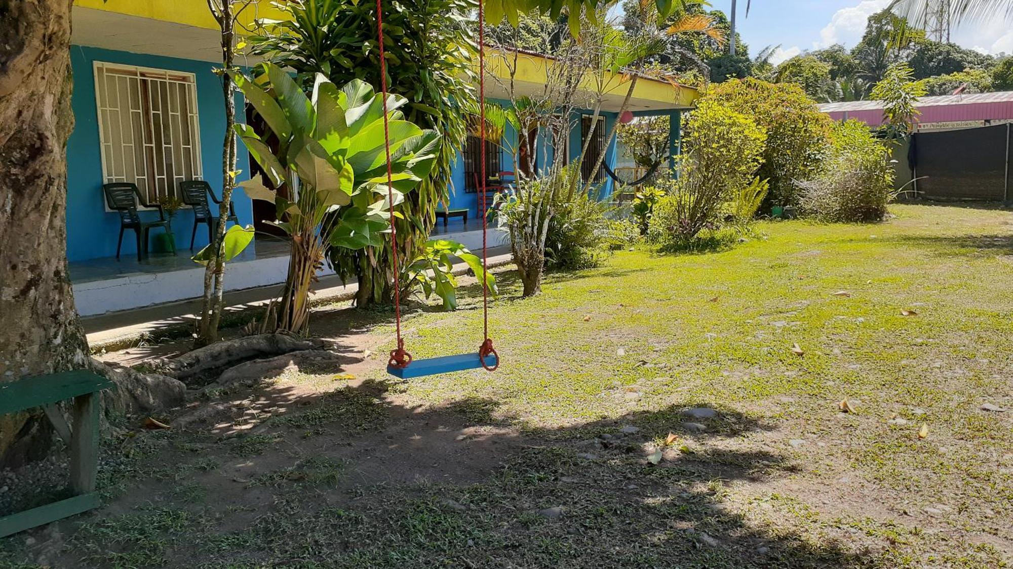 Rooms Palmeras Cahuita Bagian luar foto